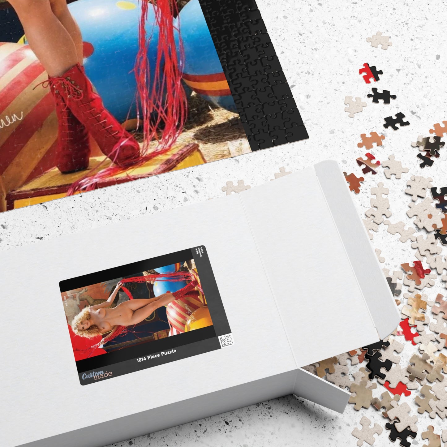 Puzzle (110, 252, 520, 1014-piece) Playboy Carley Lauren