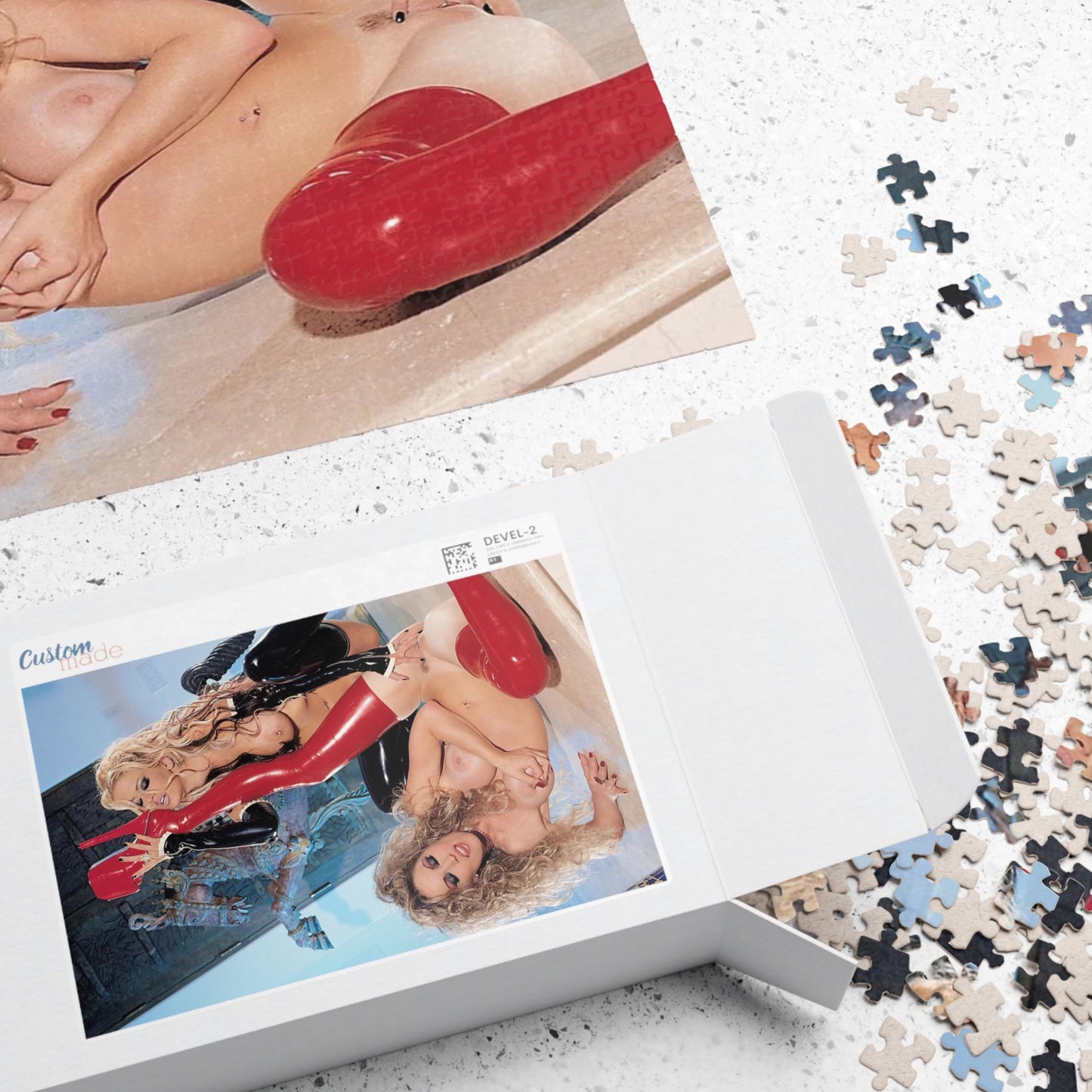 Puzzle (110, 252, 520, 1014-piece) Jenna Jameson and Janine Lindenmulder