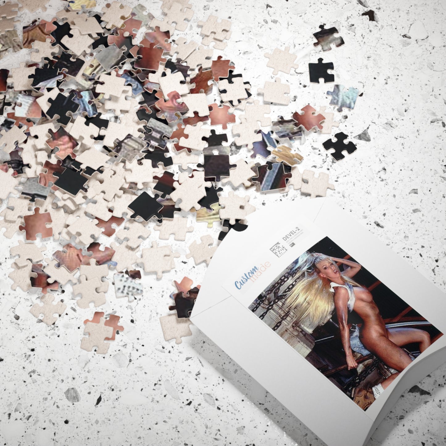 Puzzle (110, 252, 500, 1014-piece) Pornstar Jenna Jameson Nude