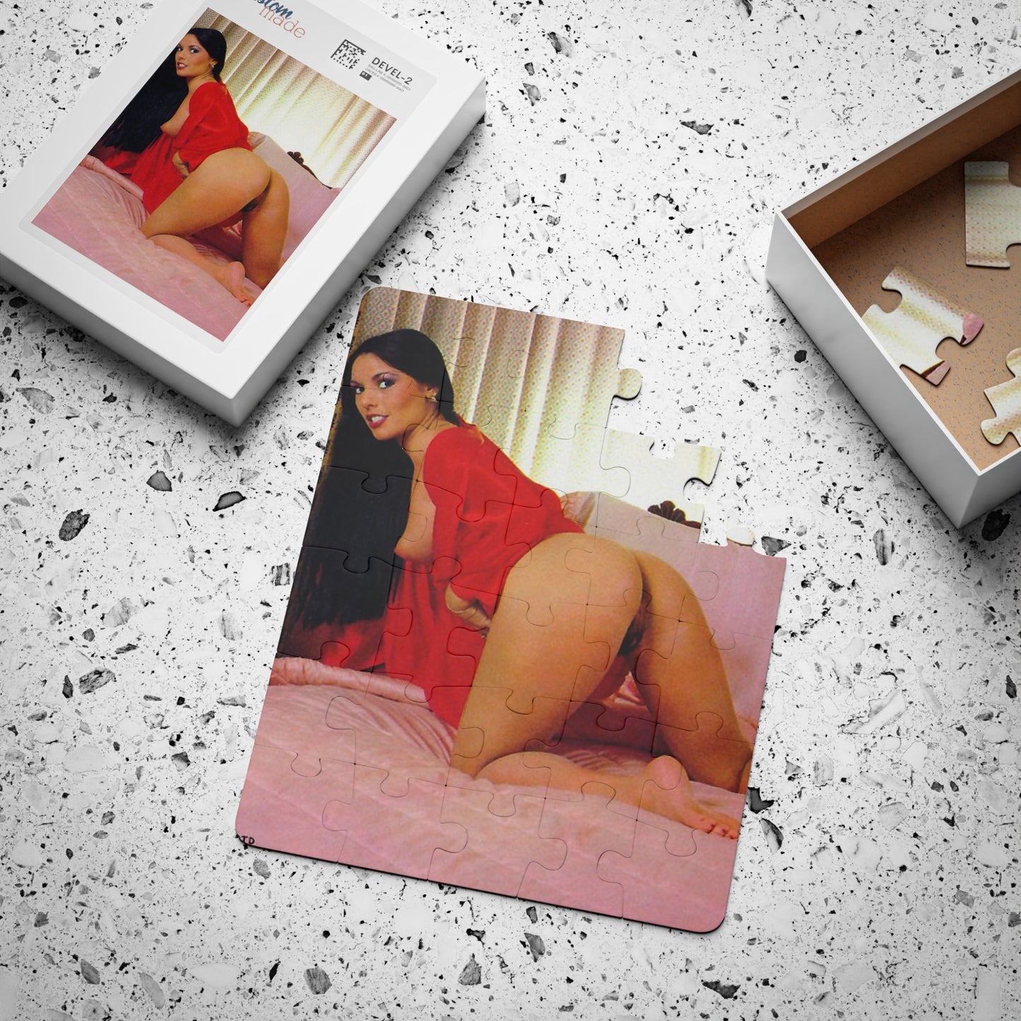 Puzzle, 30-Piece Porn Star Hyapatia Lee Nude