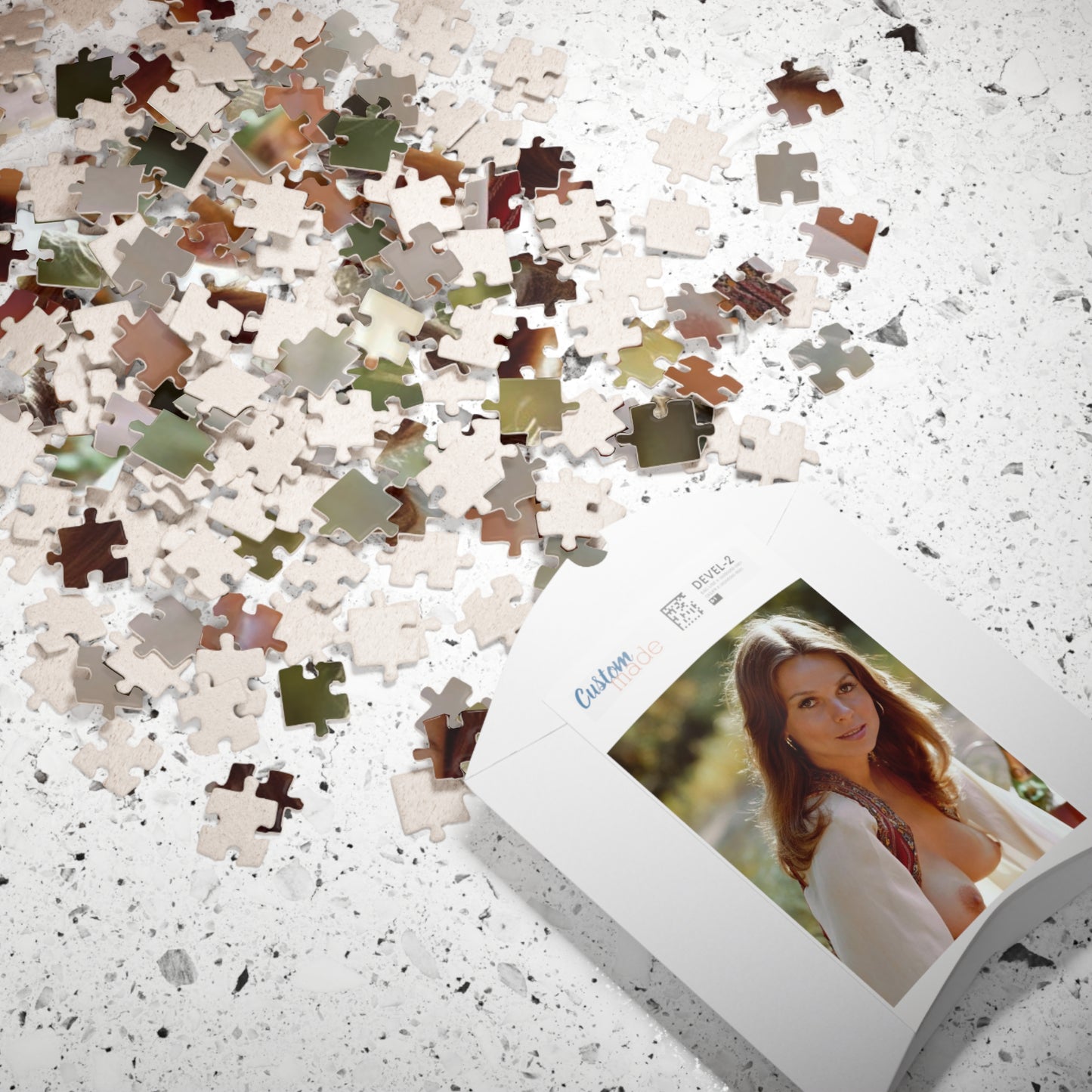 Puzzle (110, 252, 500, 1014-piece) Playboy Playmate October 1973 Valerie Lane