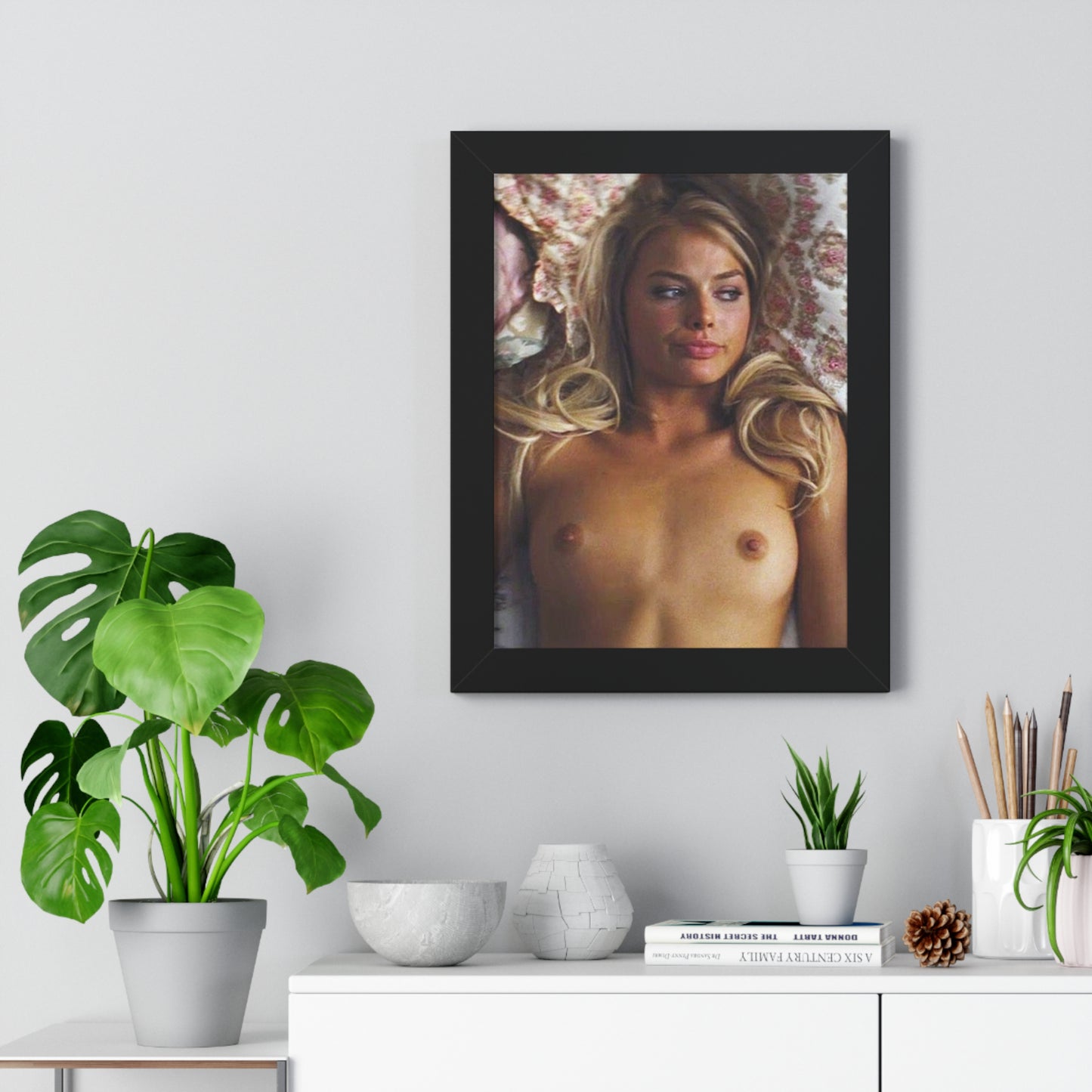 Framed Vertical Poster Margot Robbie Nude Wolf of Wallstreet