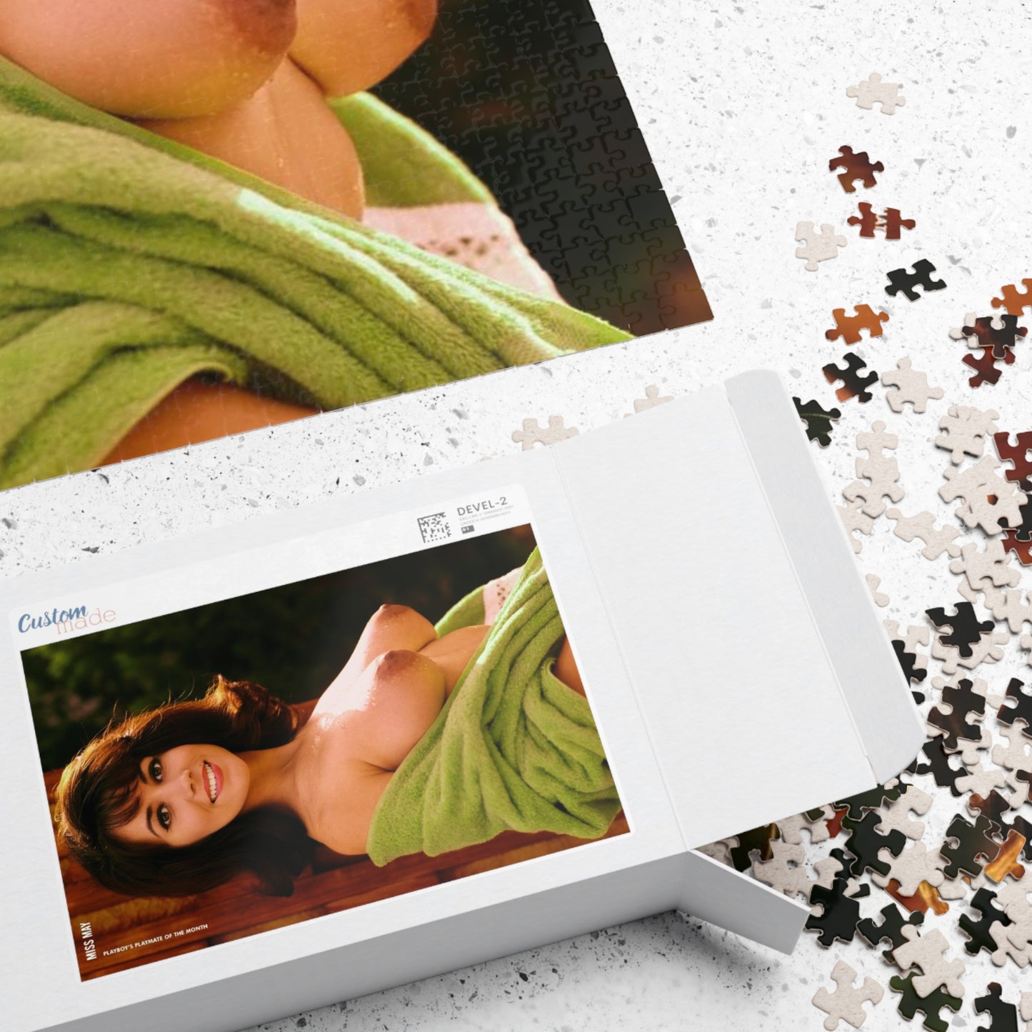 Puzzle (110, 252, 500, 1014-piece) Playboy Playmate May 1965 Maria Mcbane