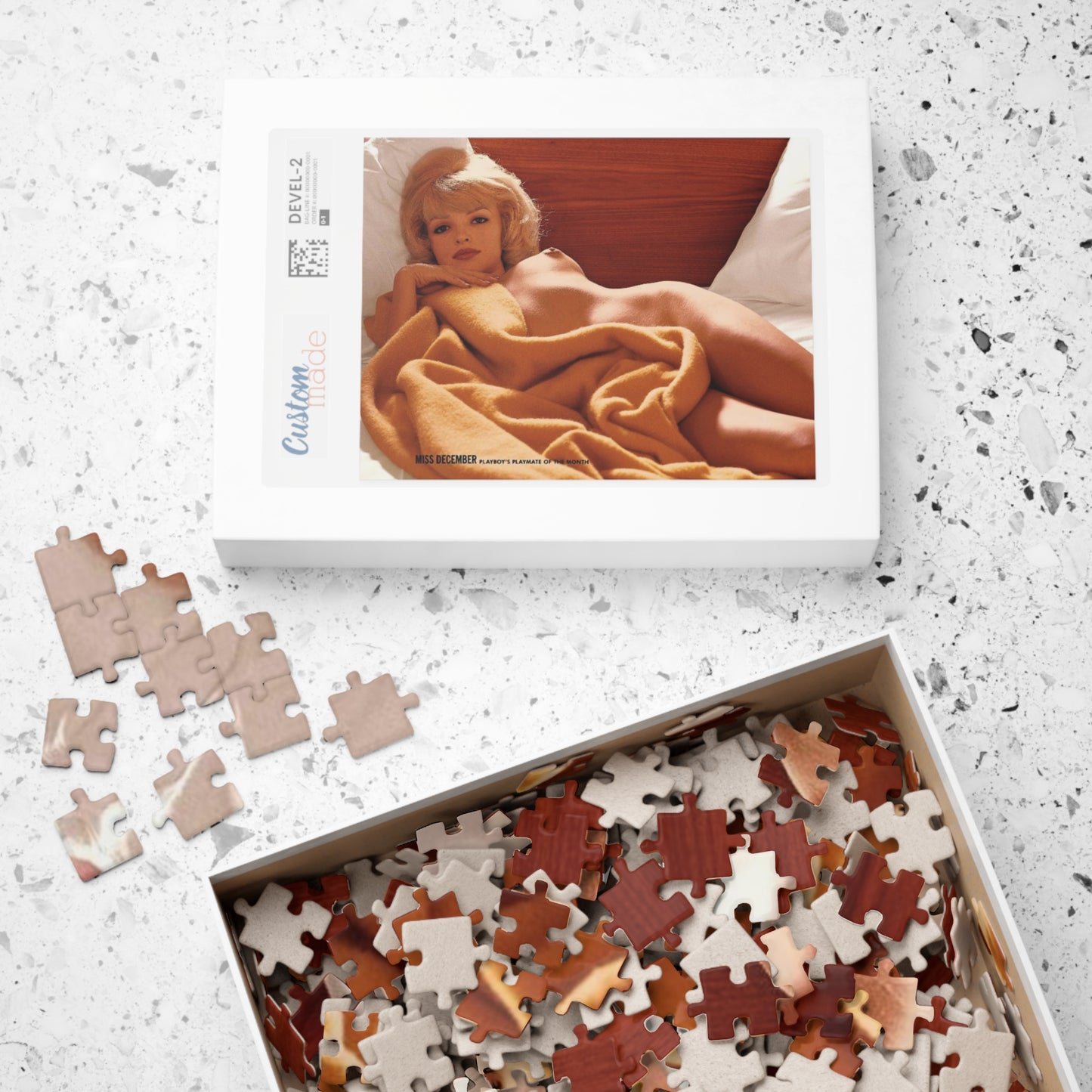 Puzzle (110, 252, 500, 1014-piece) Playboy Playmate December 1965 Dinah Willis