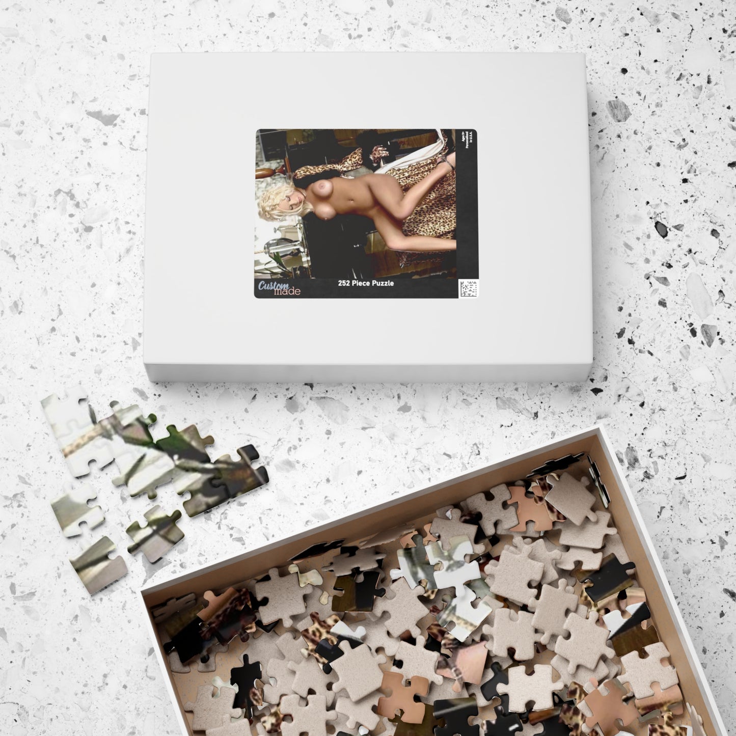 Puzzle (110, 252, 520, 1014-piece) Pornstar Chloe Jones Nude