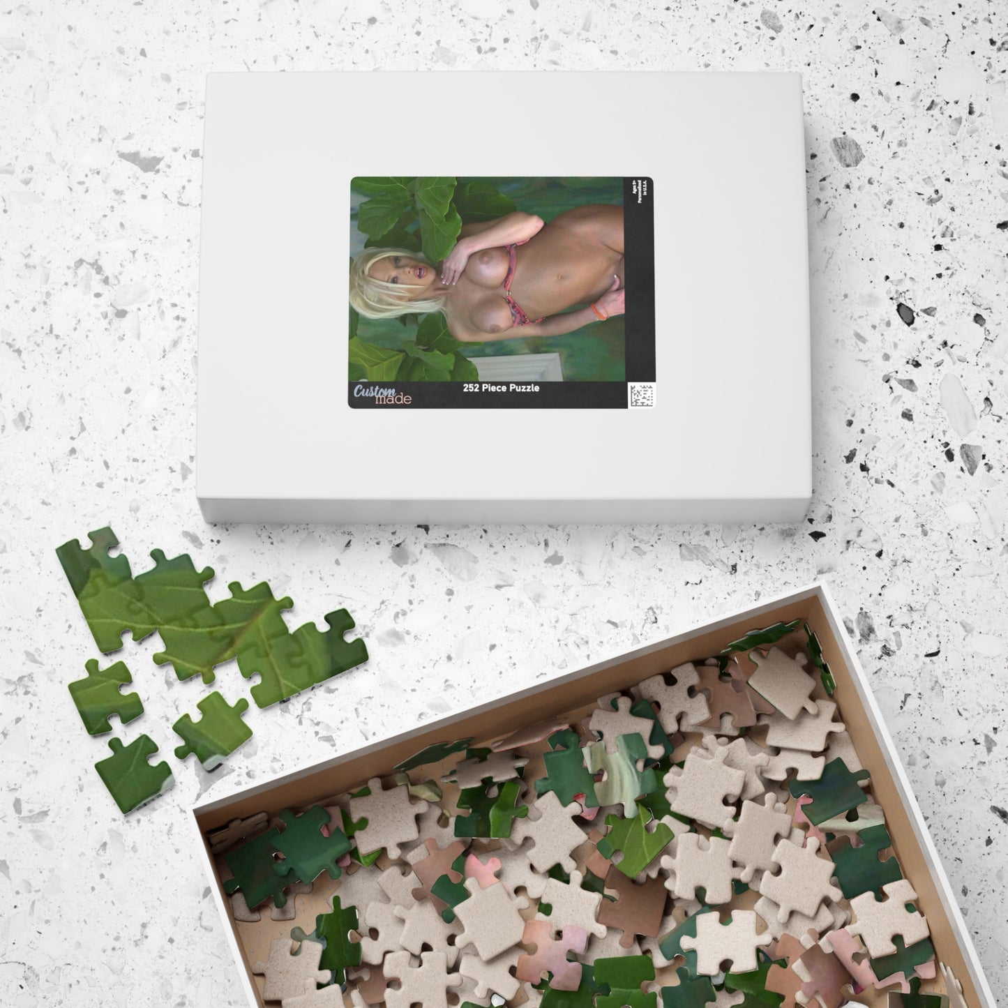 Puzzle (110, 252, 520, 1014-piece) Pornstar Chloe Jones Nude