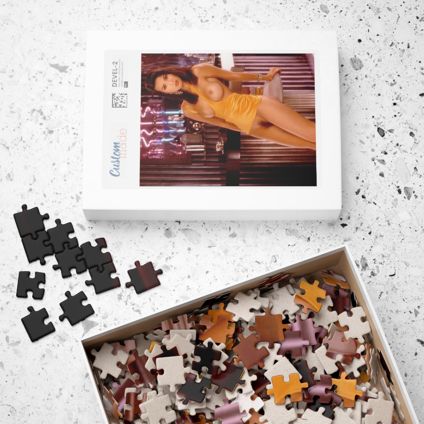 Puzzle (110, 252, 500, 1014-piece) Playboy Playmate September 1992 Morena Corwin