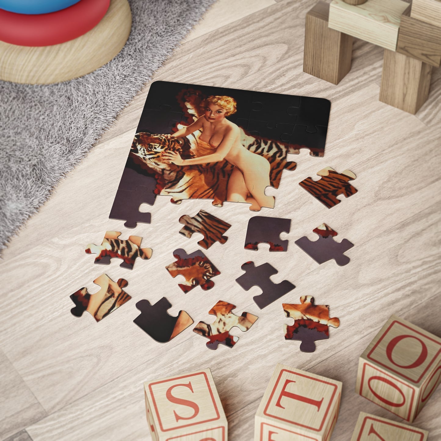 Puzzle, 30-Piece Playboy Playmate July 1954 Neva Gilbert