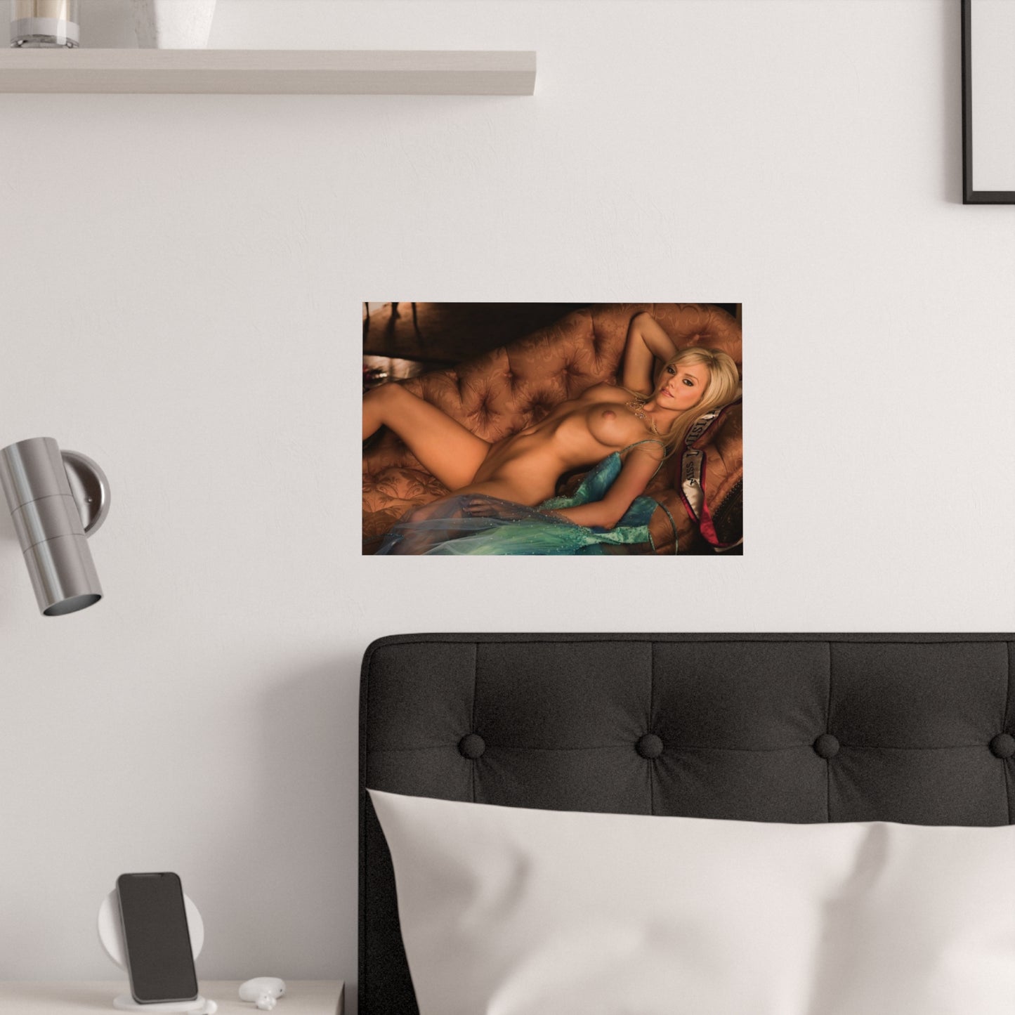 Satin Posters (210gsm) Playmate October 2009 Lindsey Gayle Evans