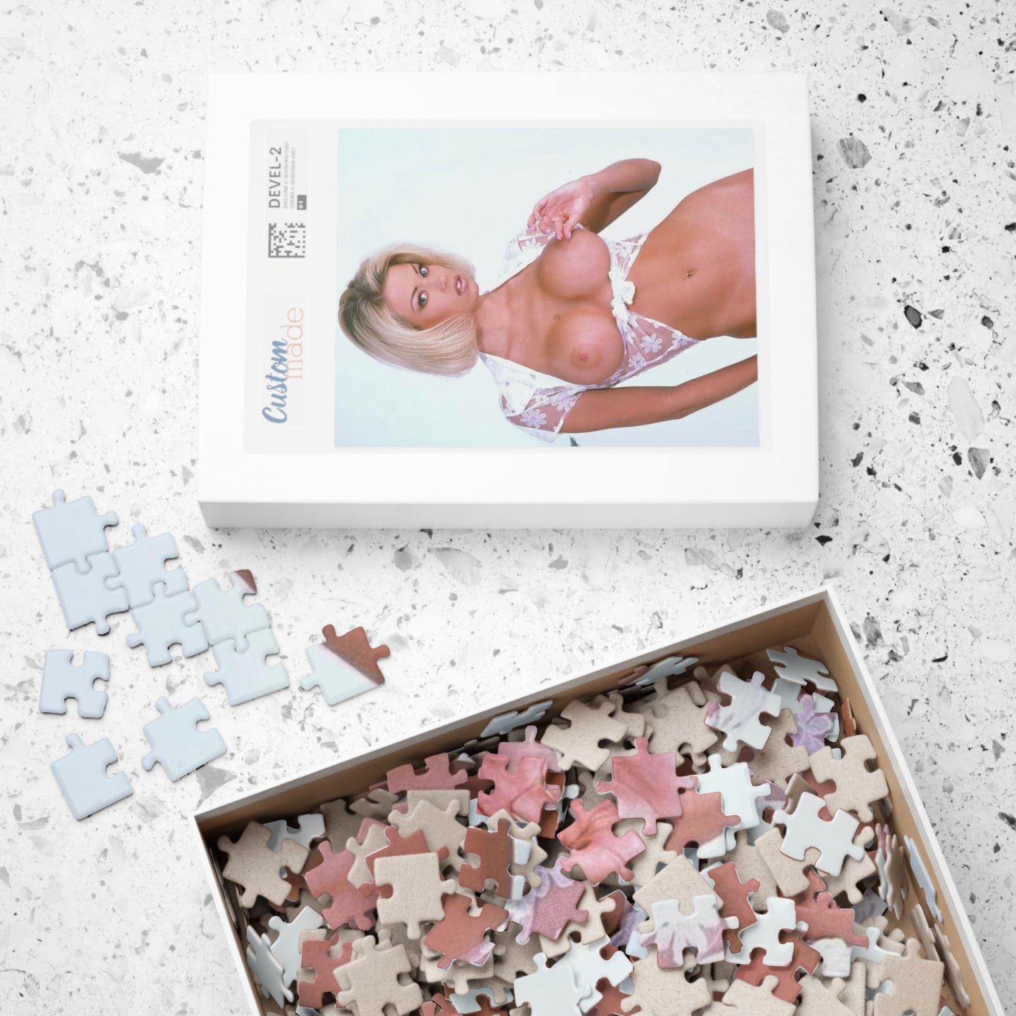 Puzzle (110, 252, 500, 1014-piece) Pornstar Jenna Jameson Nude