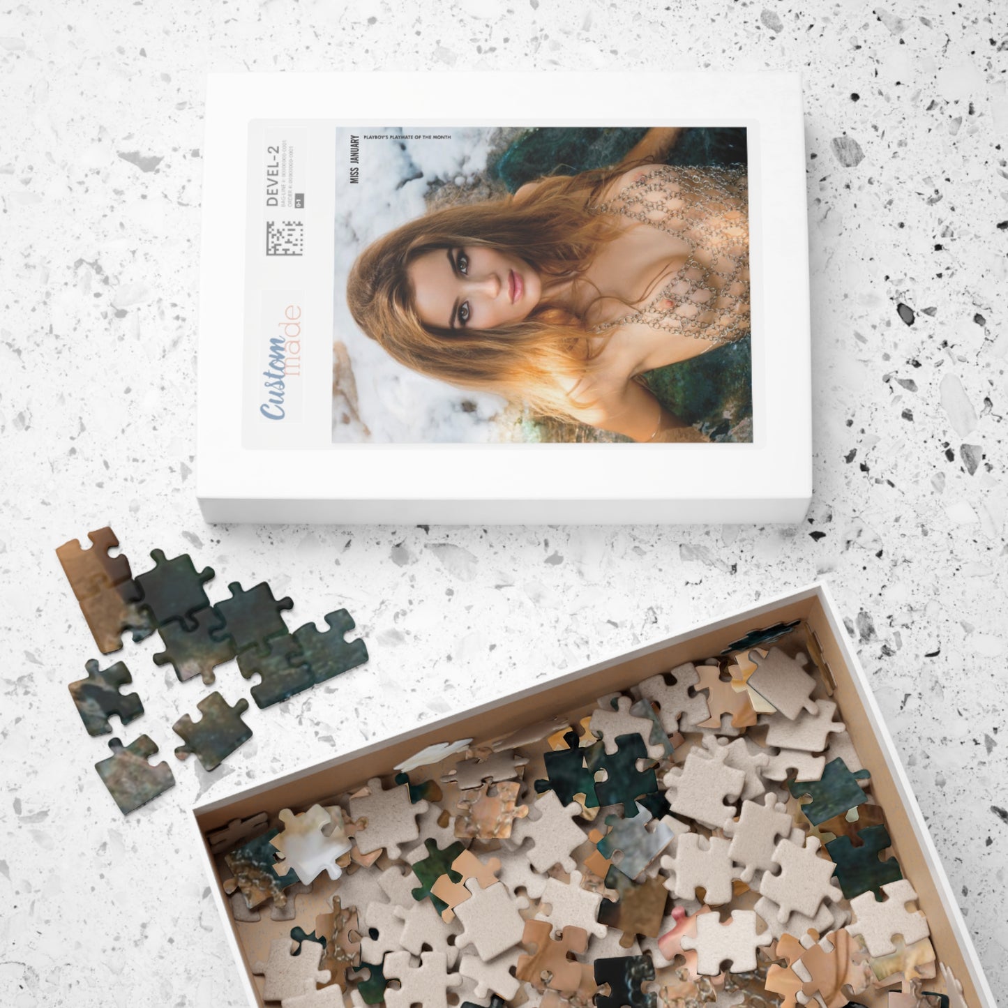 Puzzle (110, 252, 500, 1014-piece) Playboy Playmate Jan 2014 Roos Van Montfort