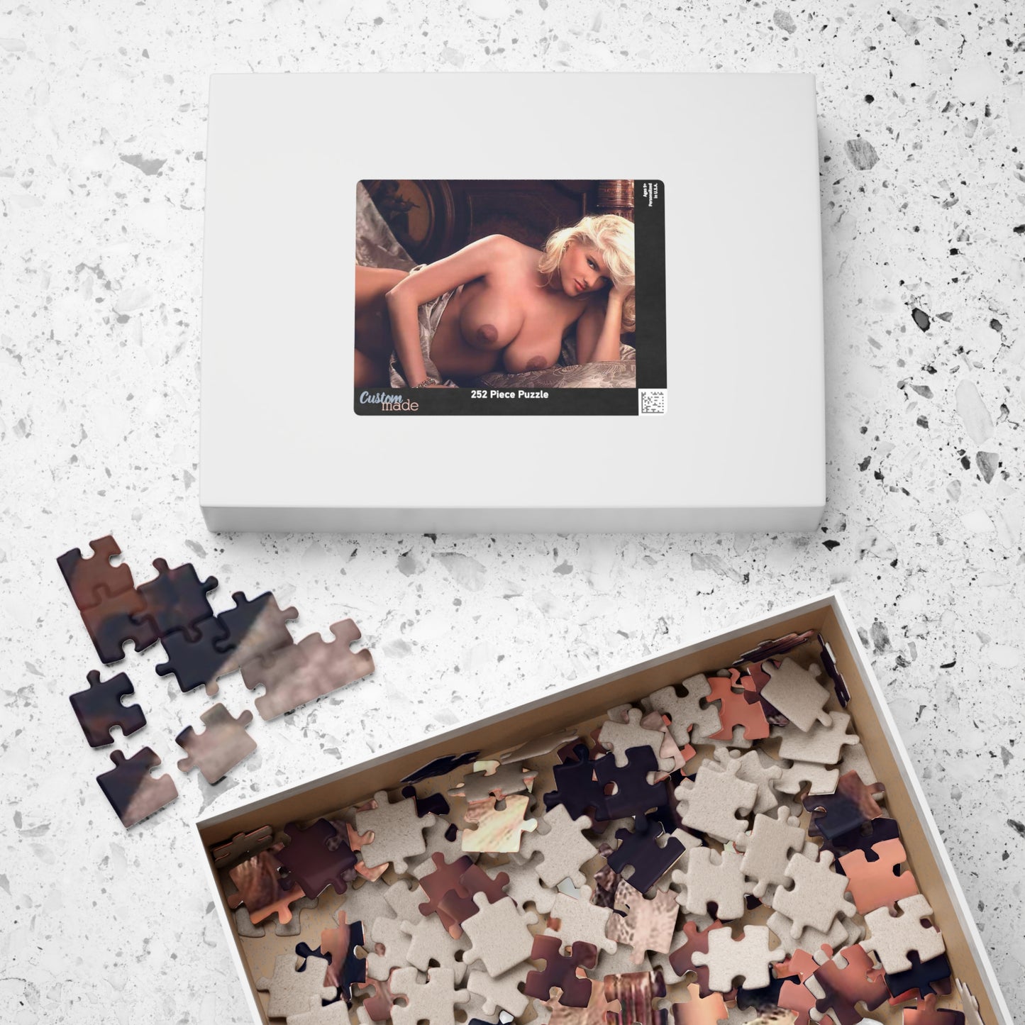 Puzzle (110, 252, 500, 1014-piece) Anna Nicole Smith Nude #16