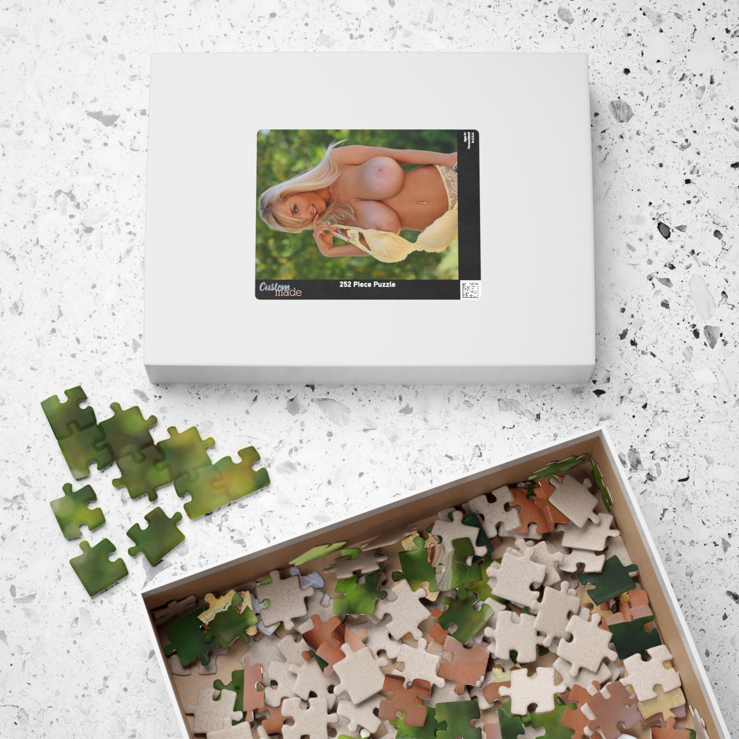 Puzzle (110, 252, 500, 1014-piece) Sexy Busty Blonde