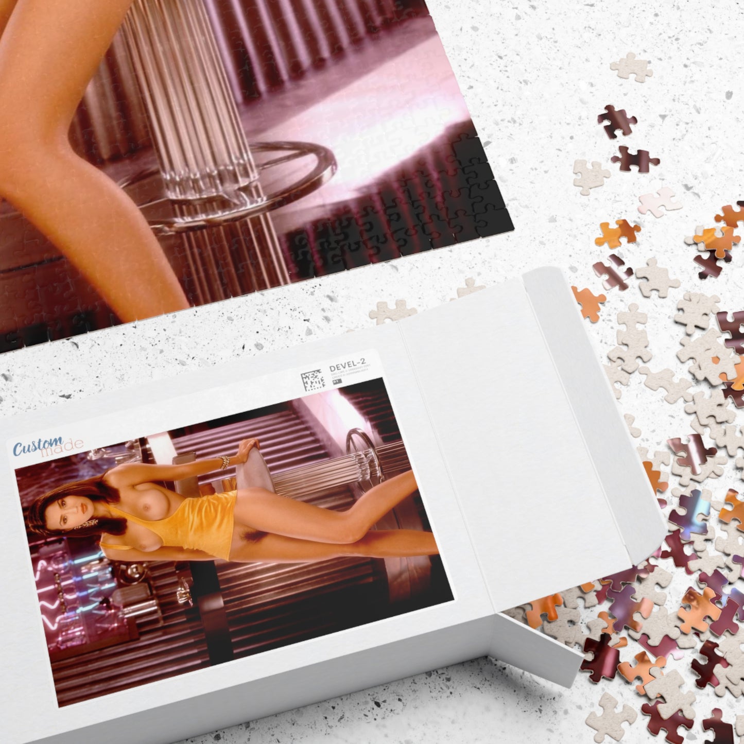 Puzzle (110, 252, 500, 1014-piece) Playboy Playmate September 1992 Morena Corwin