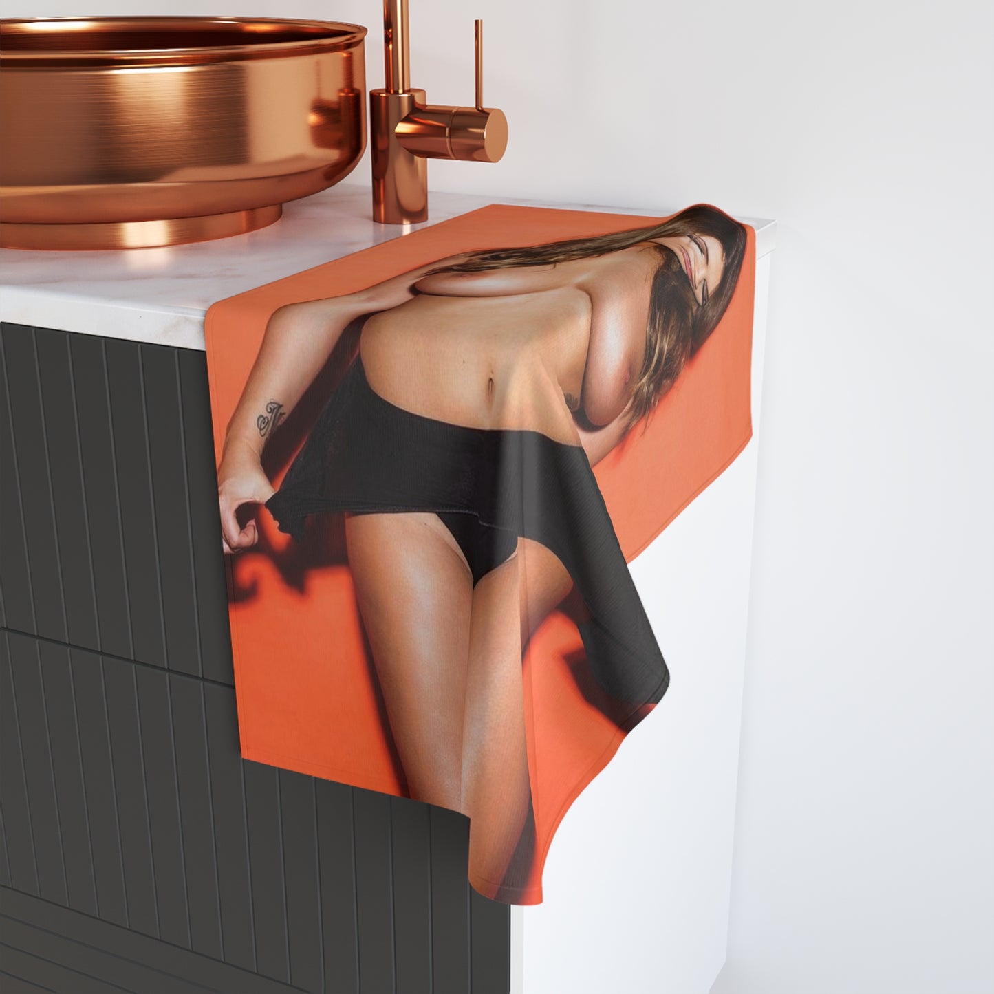 Hand Towel Holly Peers Nude