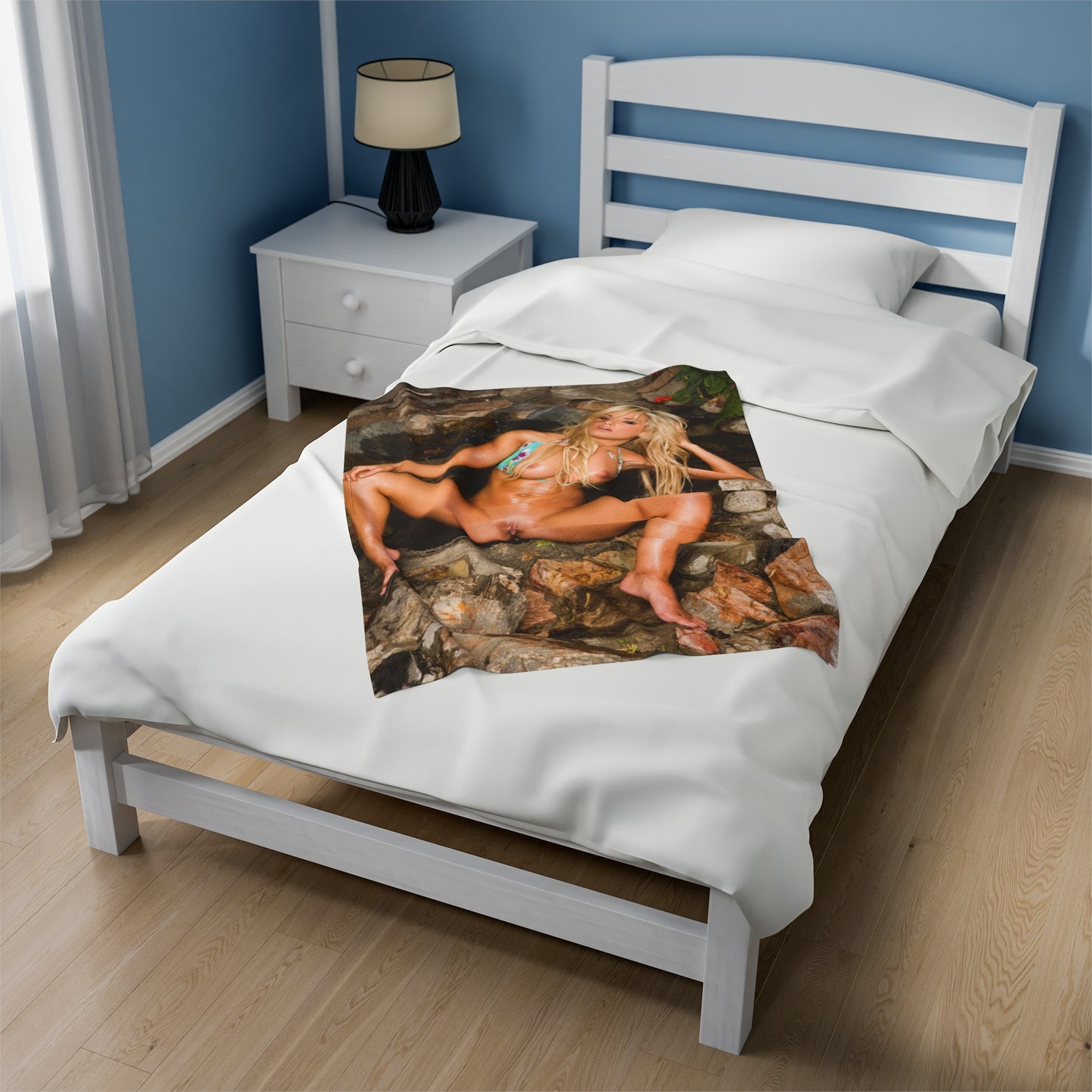 Velveteen Plush Blanket Teagan Presley