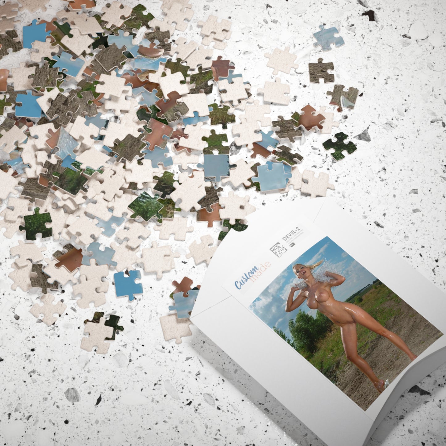 Puzzle (110, 252, 500, 1014-piece) Naked Blonde Outside