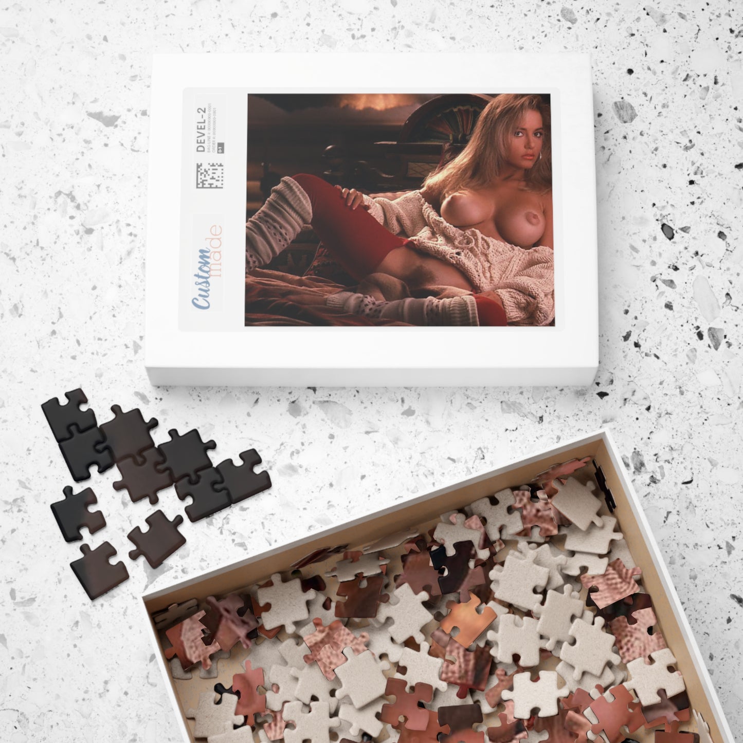 Puzzle (110, 252, 500, 1014-piece) Playmate Suzi Simpson #5